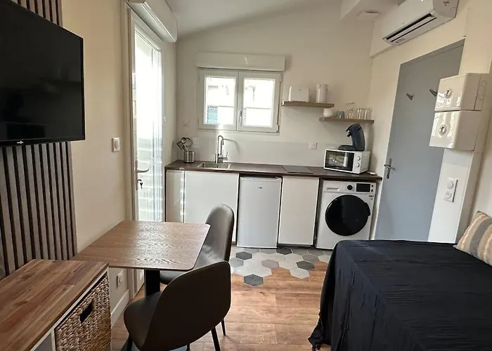 アパート Robespierre *